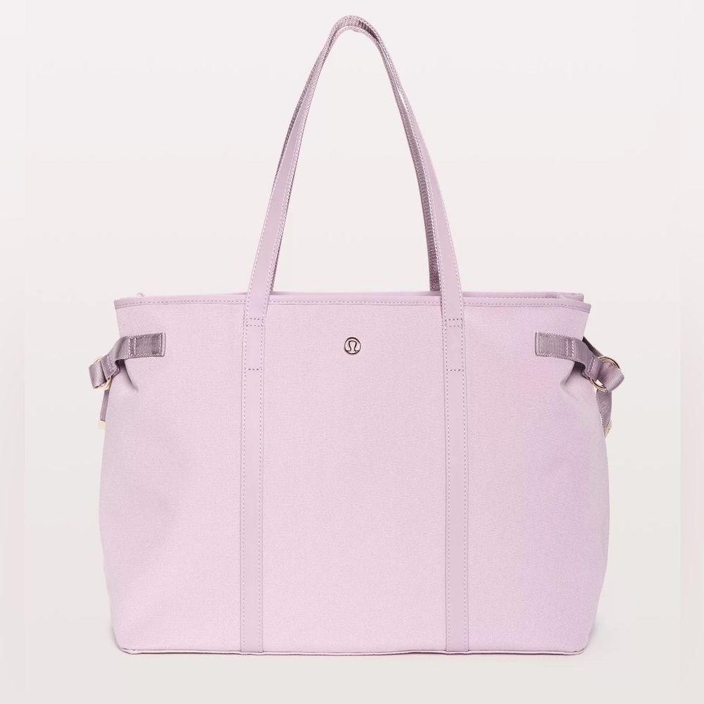 Lululemon tote bag